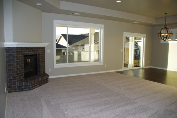 3862 Creek Mont - Living